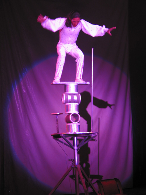 Att vara tandläkare är en balansakt circusartist som balanserar på bräda